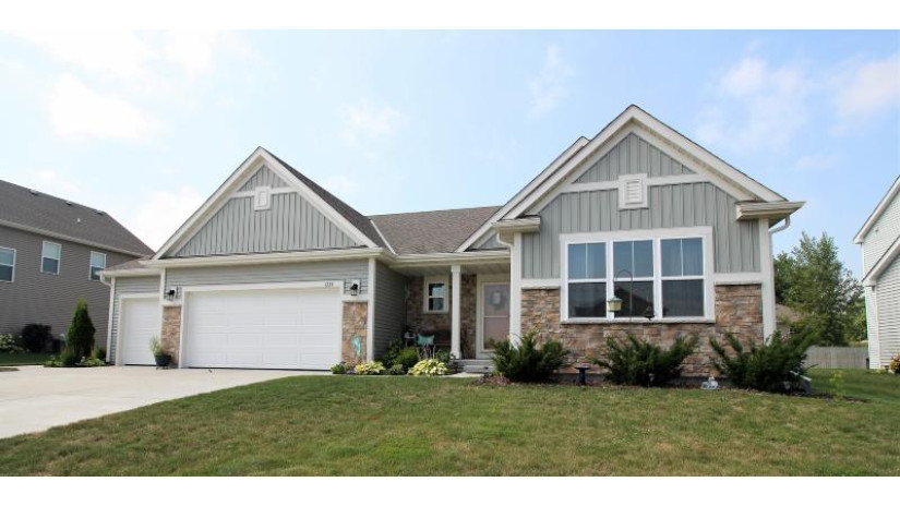 1334 Sunflower Ave West Bend, WI 53090 by Redefined Realty Advisors LLC - 2627325800 $399,900