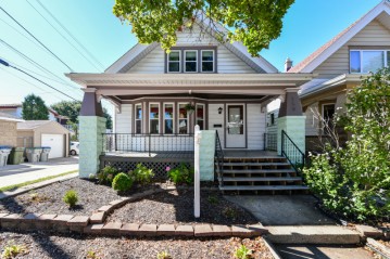 359 E Montana St, Milwaukee, WI 53207-2017