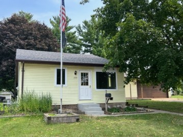 1209 Dakota St, Watertown, WI 53094-6510