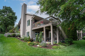 6232 Partridge Hills Dr, Mount Pleasant, WI 53406-3480