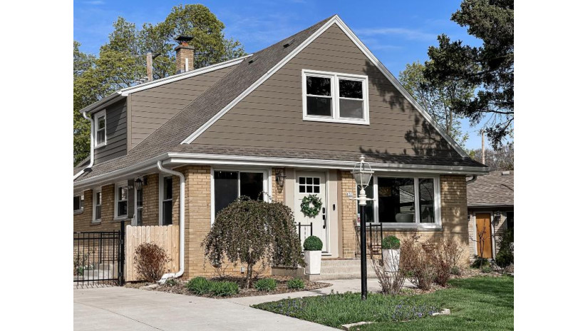 631 N 104th St Wauwatosa, WI 53226 by Powers Realty Group - suzanne@powersrealty.com $474,900