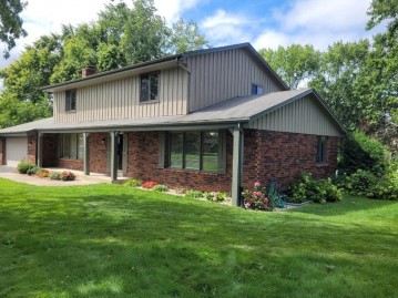 3400 Orion Ct, Caledonia, WI 53406-1337