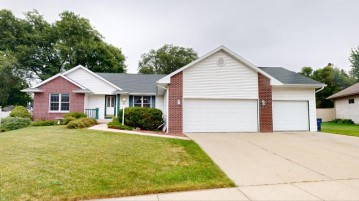4502 Sumpter Dr, Janesville, WI 53563-8829