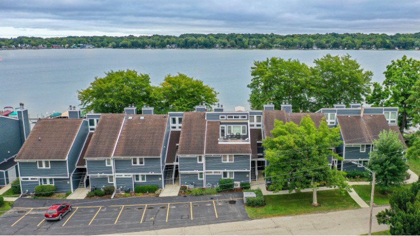 514 Bay View Ave 18 Twin Lakes, WI 53181 by Shorewest Realtors $399,000
