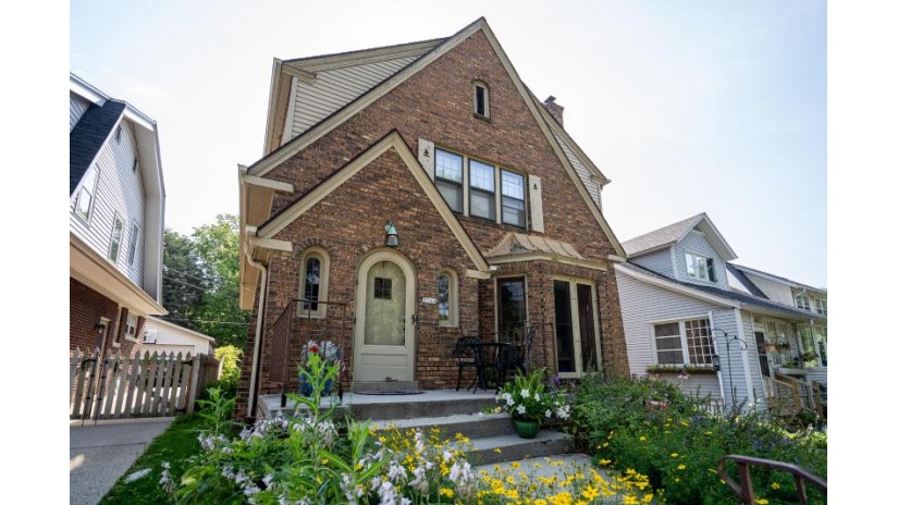 3564 N Murray Ave Shorewood, WI 53211 by Compass RE WI-Tosa $489,000