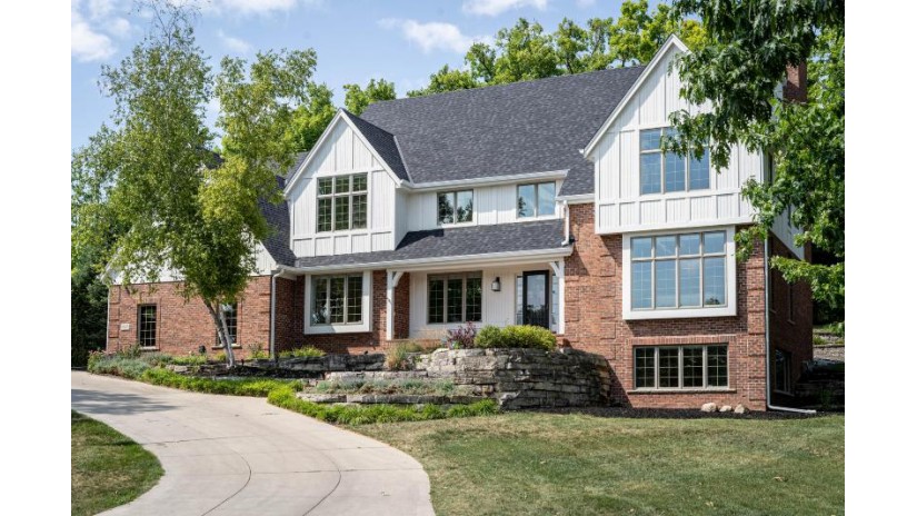 19170 Glacier Pkwy Brookfield, WI 53045 by Keller Williams Realty-Lake Country $1,399,900