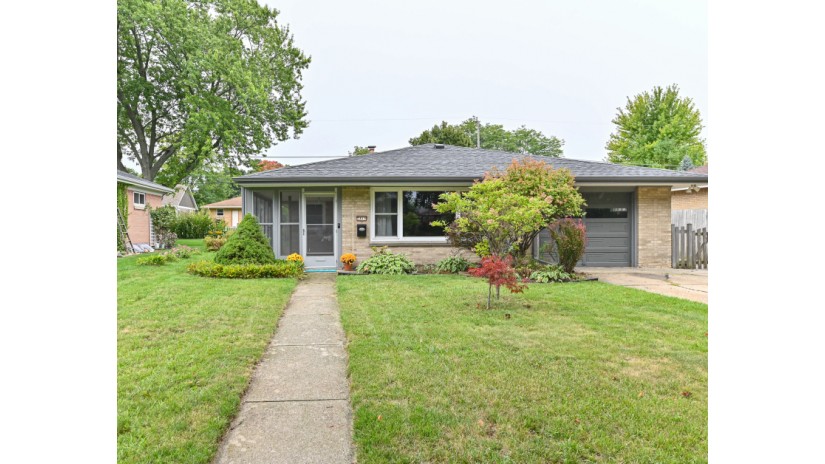 3819 E Whittaker Ave Cudahy, WI 53110 by Shorewest Realtors $269,900