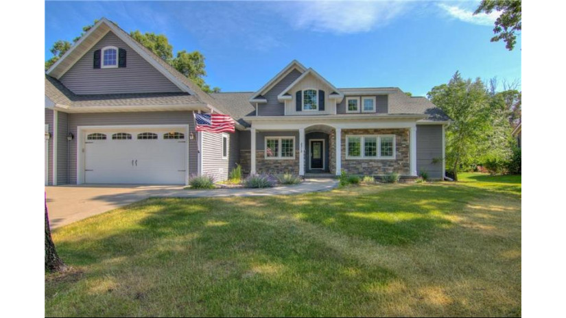 2312 Rivers Edge Drive Altoona, WI 54720 by Cb Brenizer/Eau Claire $685,000