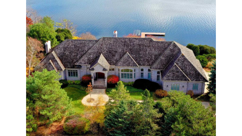 2387 Lost Dauphin Road Lawrence, WI 54115 by Legacy First LLC $2,195,000