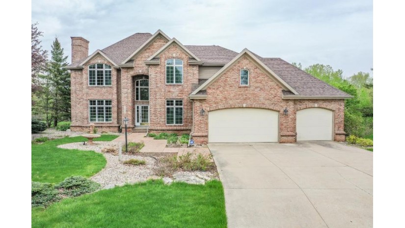 N4455 Dorothy Jane Court Freedom, WI 54130 by Knaack Realty LLC $875,000