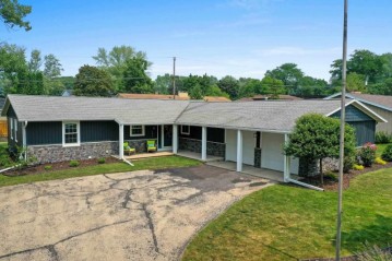 190 St Marys Boulevard, Allouez, WI 54301-2602