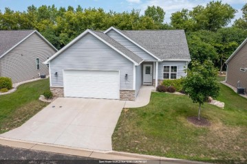 1662 Copperstone Place, Fox Crossing, WI 54956