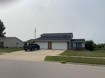 1706 Patriot Way, De Pere, WI 54115