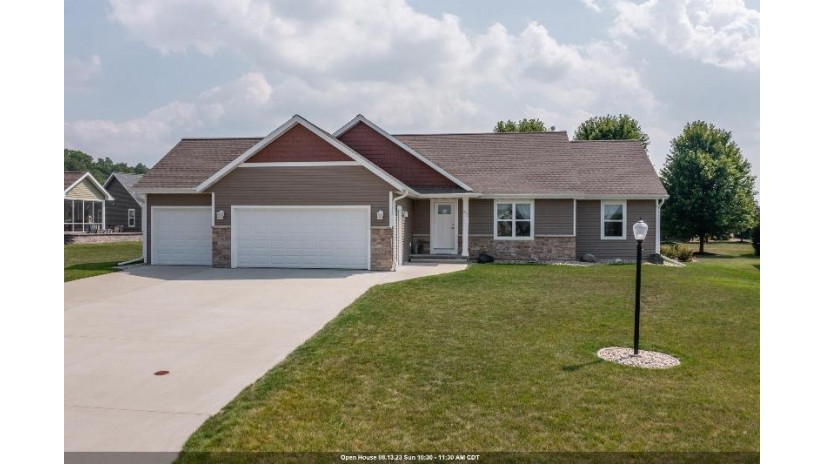 952 Sirocco Street Fond Du Lac, WI 54937 by Acre Realty, Ltd. - OFF-D: 920-740-5556 $434,900