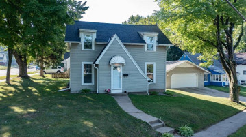 40 N 12th Street, Clintonville, WI 54929