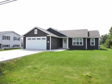 730 E Scott Street, Omro, WI 54963