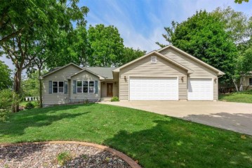 696 Emerson Avenue, Ripon, WI 54971