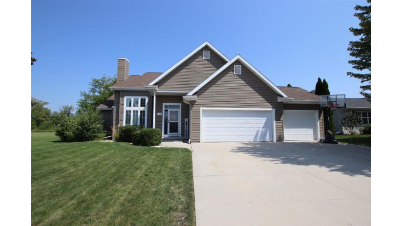 1269 Primrose Lane Fond Du Lac, WI 54935 by Adashun Jones, Inc. - OFF-D: 920-923-4433 $439,900