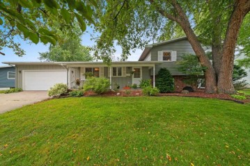 422 N Humphrey Circle, Shawano, WI 54166-2246