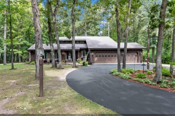 2842 Manor Drive, Algoma, WI 54904