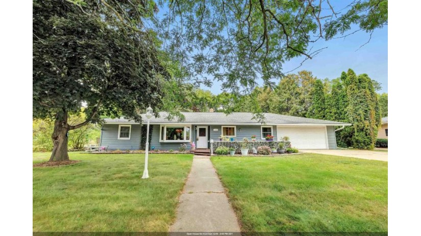 154 Mcdonald Street Oconto, WI 54153 by Resource One Realty, Llc - OFF-D: 920-217-2898 $259,900