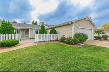 52 Fiesta Court B, Appleton, WI 54911