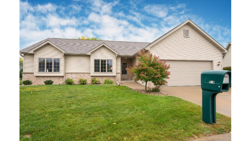 519 W Wayfarer Court Appleton, WI 54913 by Coldwell Banker Real Estate Group $349,900