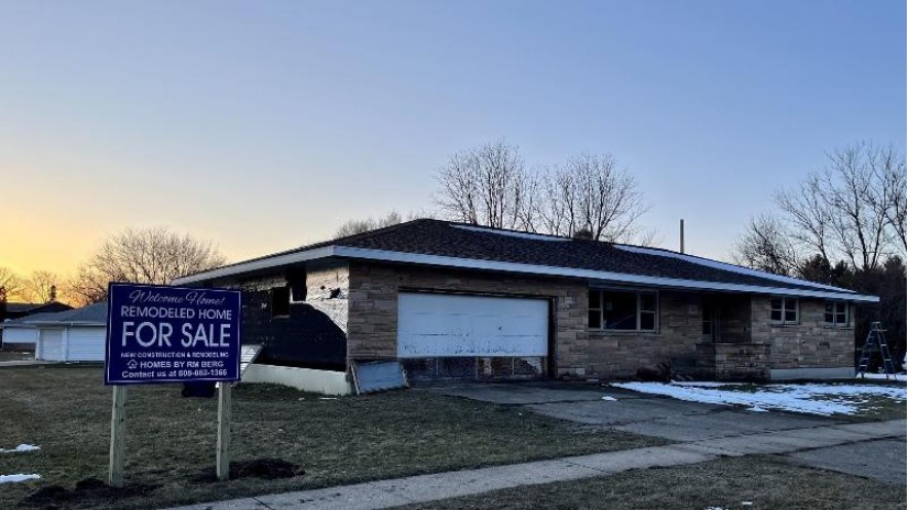 317 S 4th Street Evansville, WI 53536 by Berg Realty $354,900