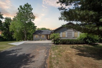 7811 N Territorial Road, Union, WI 53536