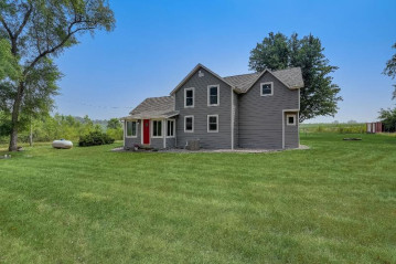 W6801 Patchin Road, Wyocena, WI 53954