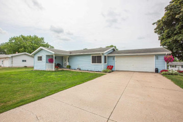 465 Ridge Avenue, Platteville, WI 53818