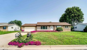 1602 Locust Lane, Prairie Du Sac, WI 53578