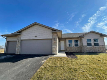 922 Margarets Way, Belleville, WI 53508