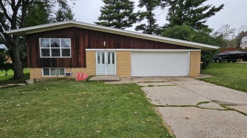 153 W Nathan Street, Lancaster, WI 53813