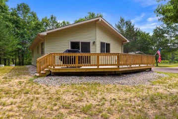 731 W 6th Court, Colburn, WI 54943