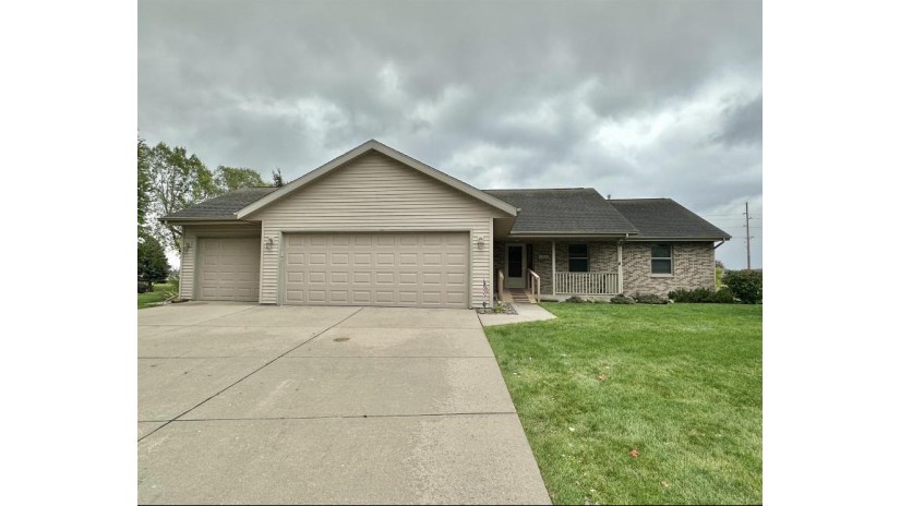 2488 Winthrop Drive Janesville, WI 53546 by Shorewest Realtors $350,000