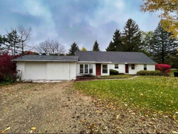 4733 N Fox Road, Center, WI 53545