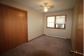 1805 Bond Pl