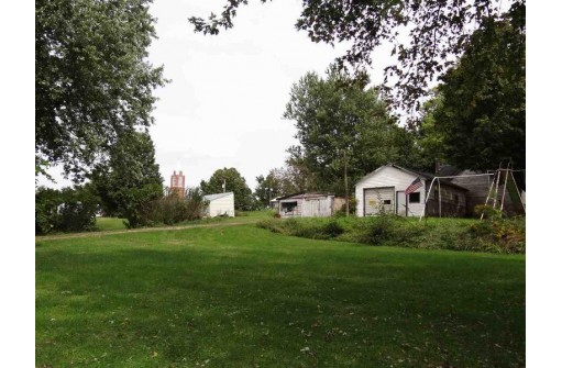 17012 Prospect St, Mineral Point, WI 53565