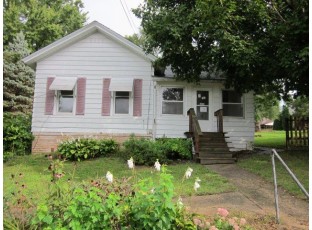 303 E State St Albany, WI 53502