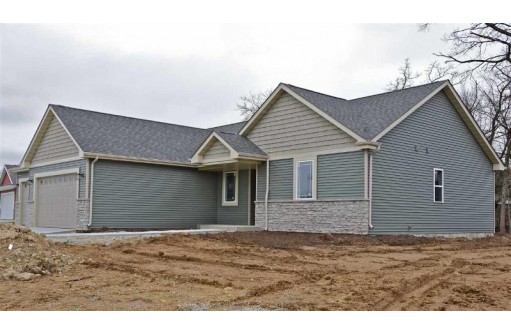 4013 N Wright Rd, Janesville, WI 53546