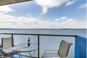 3100 Lake Mendota Dr 806