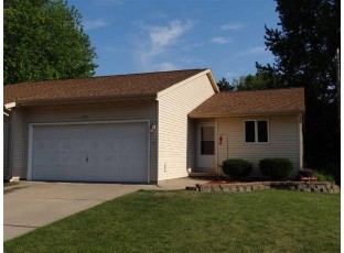 1514 Barberry Dr Janesville, WI 53545