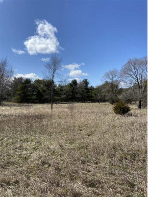 5.25 AC County Road I