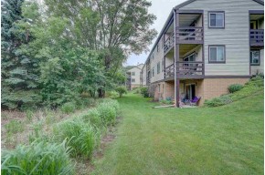 1 Creekside Way 9