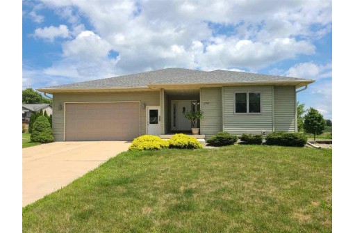 2708 11th Ave, Monroe, WI 53566