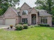 5948 Oak Hollow Dr