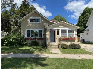 214 W Liberty St Evansville, WI 53536