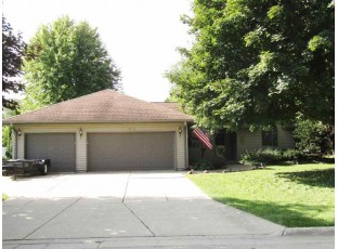 3242 Candlewood Dr Janesville, WI 53546