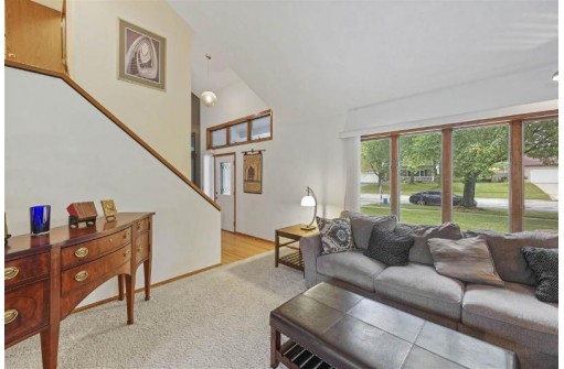 1517 Roby Rd, Stoughton, WI 53589